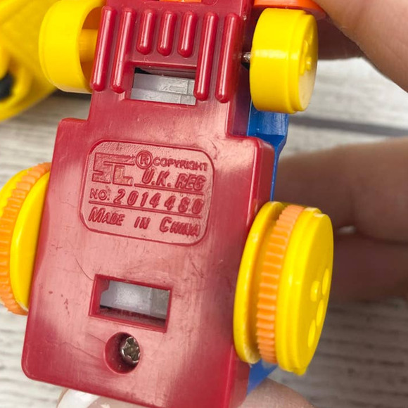 Vintage 90's TINY TOON Adventure Kids Meal Pull and Wind Toy Set - Picture 7 of 9